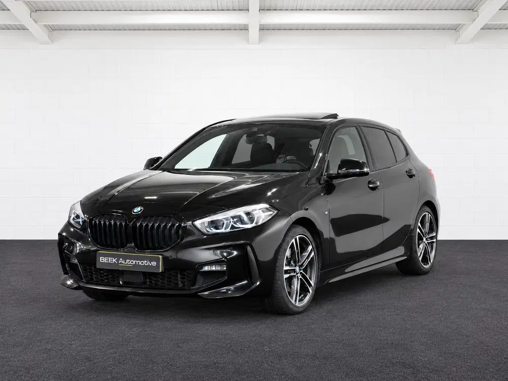 BMW 1-serie 118i uit 2022