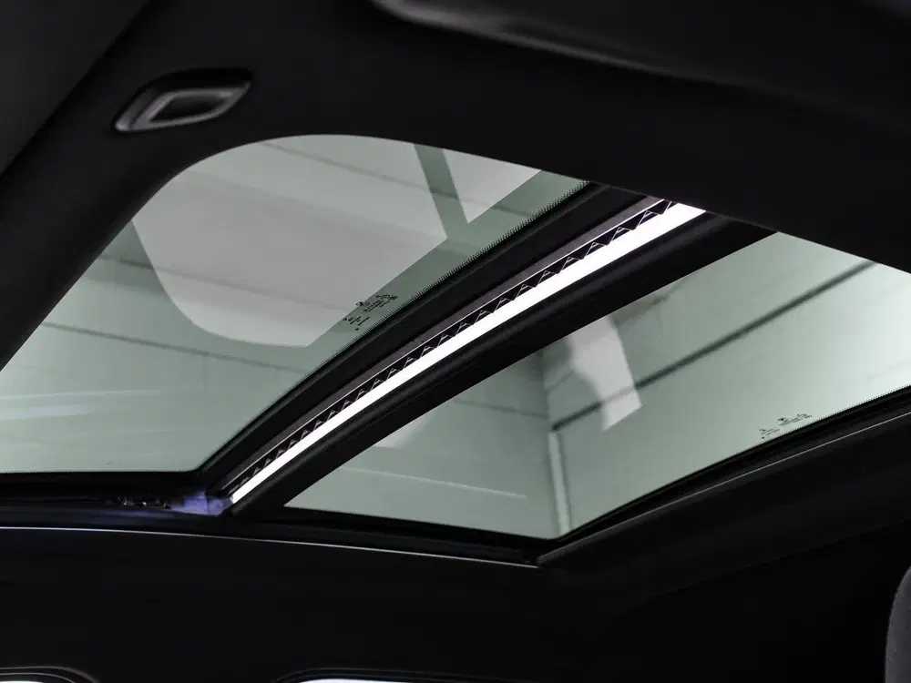 BMW 1-serie 118i uit 2022, foto 14