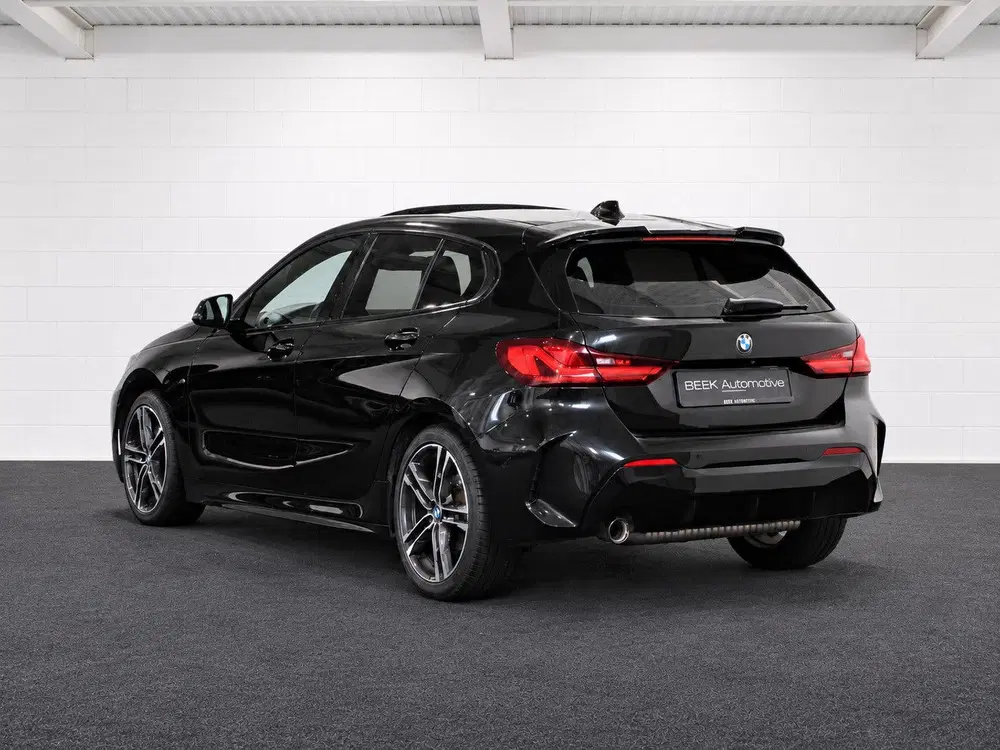 BMW 1-serie 118i uit 2022, foto 7
