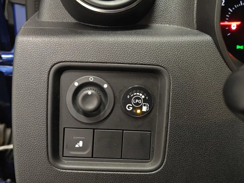 Dacia Duster 1.0 TCe Bi-Fuel Serie Limitee 15th Anniver uit 2020, foto 15