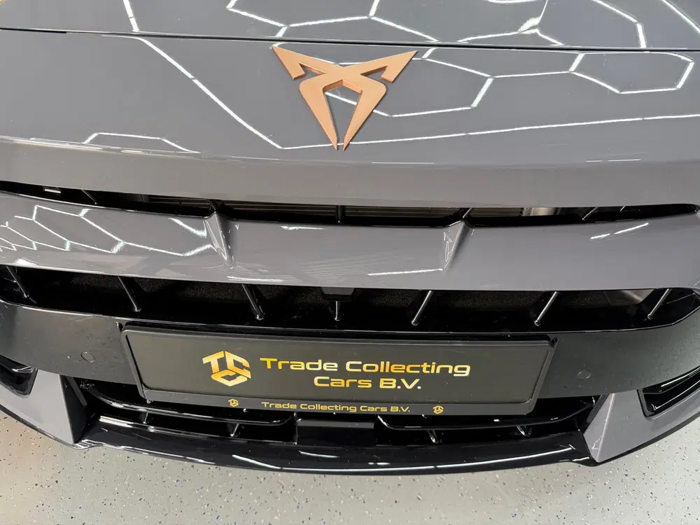 Cupra Formentor 1.5 TSI e-Hybrid PANO-KEYLESS-CAM-ACC-CARP uit 2024, foto 11