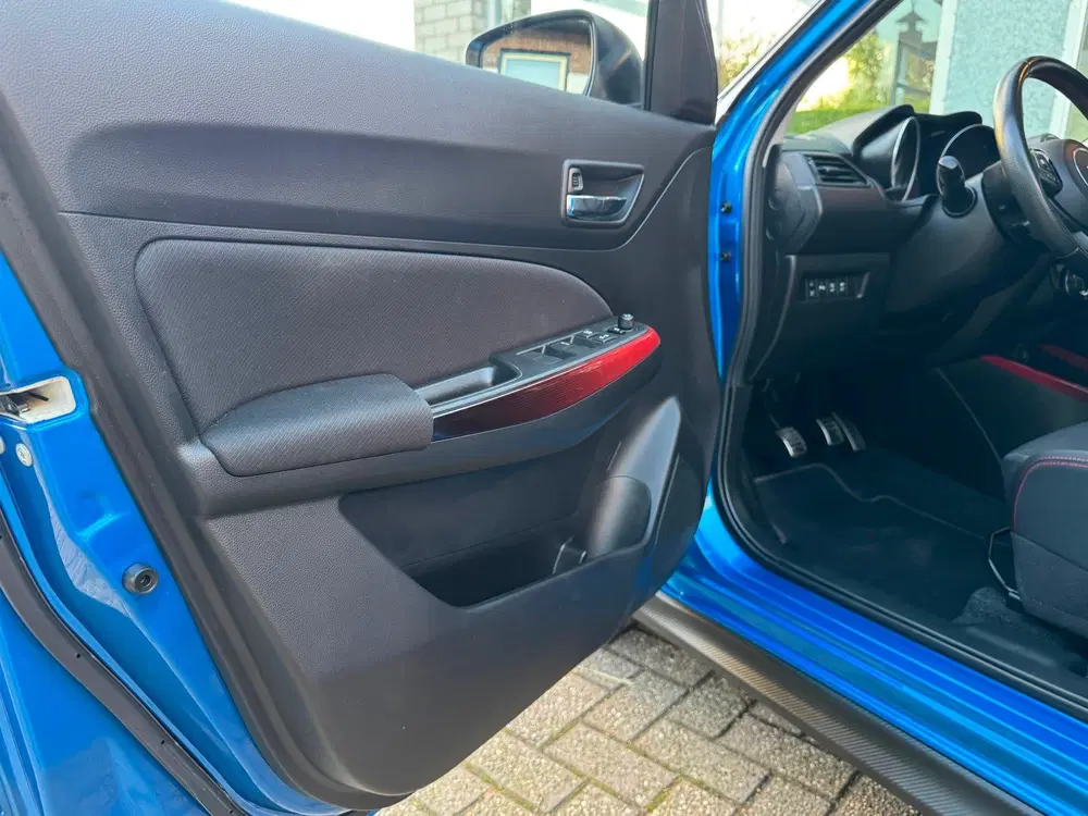 Suzuki Swift 1.4 Sport Smart Hybrid uit 2021, foto 9