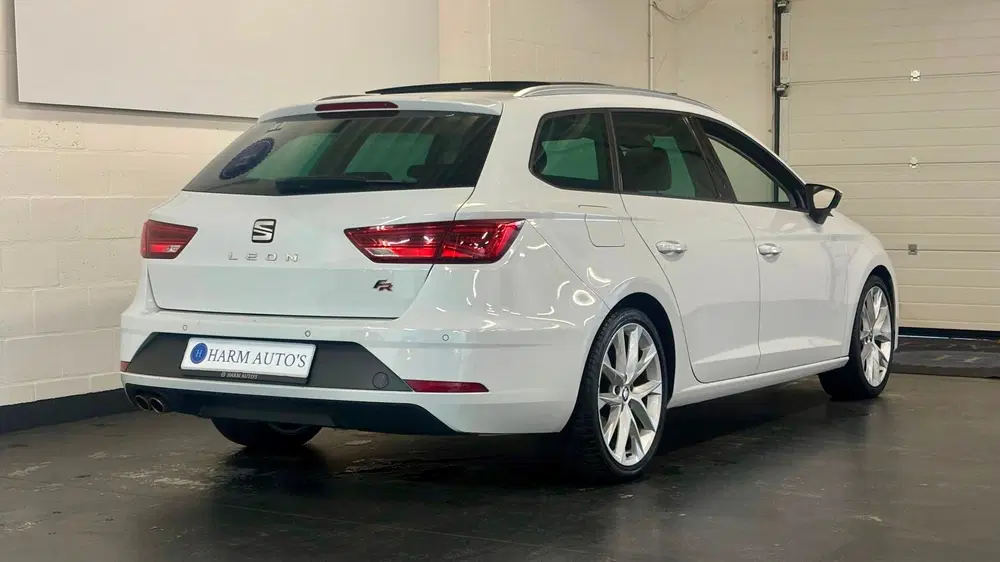 SEAT Leon 1.5 TSI FR 150pk Automaat uit 2019, foto 3