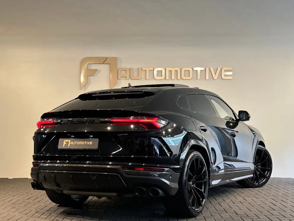 Lamborghini Urus 4.0 V8 Pano uit 2022, foto 2