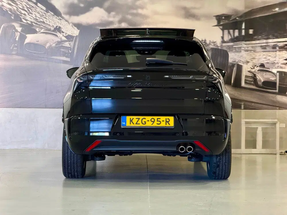 Alfa Romeo Junior 1.2 Turbo Hybrid Ibrida Ti Black Edition uit 2026, foto 11