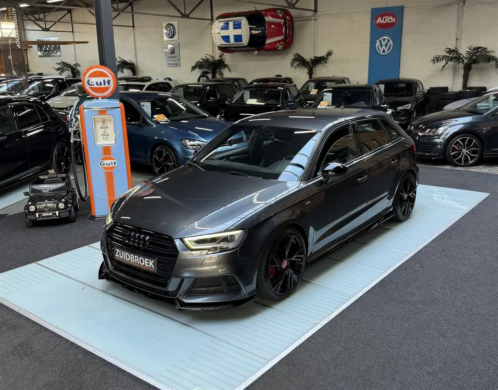 Audi A3 35 TFSI S-Line uit 2019, foto 3