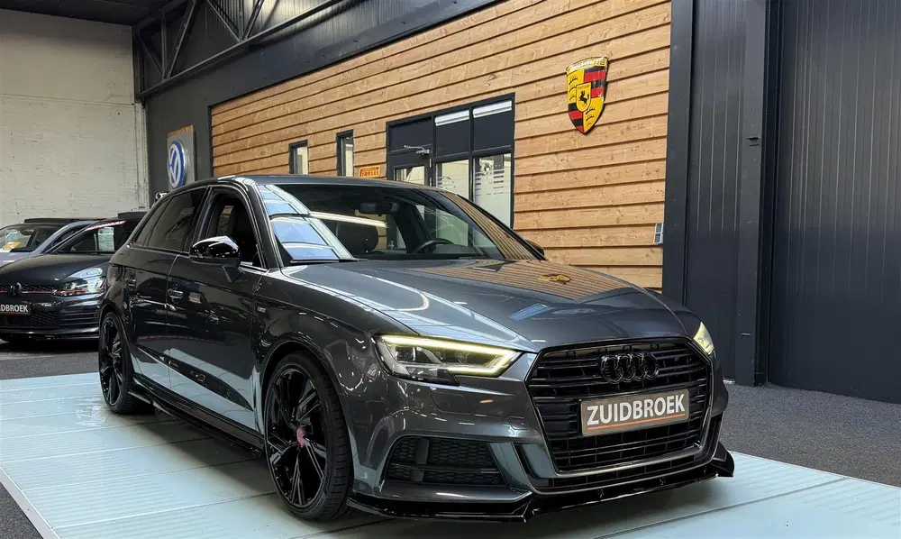 Audi A3 35 TFSI S-Line uit 2019, foto 5