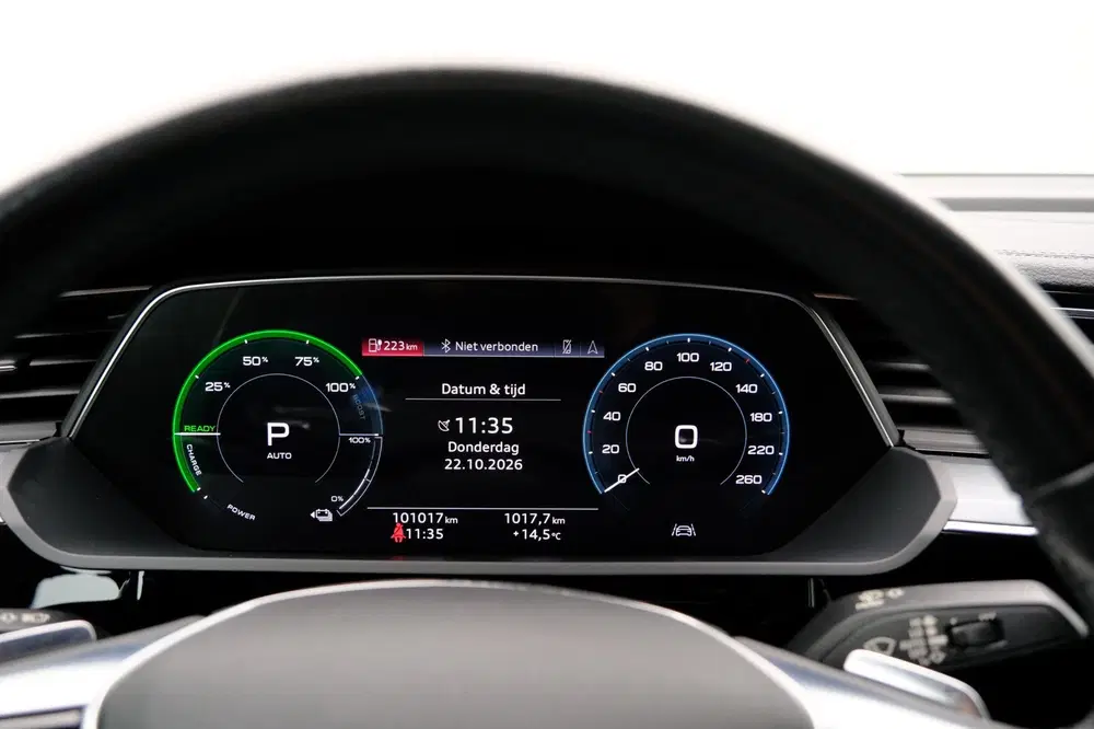 Audi e-tron 55 quattro 408pk edition 95 kWh Aut. V uit 2022, foto 6