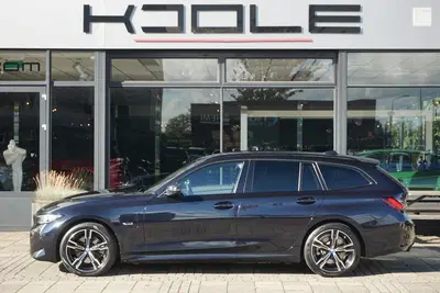 BMW 3-serie 320e High Executive uit 2023