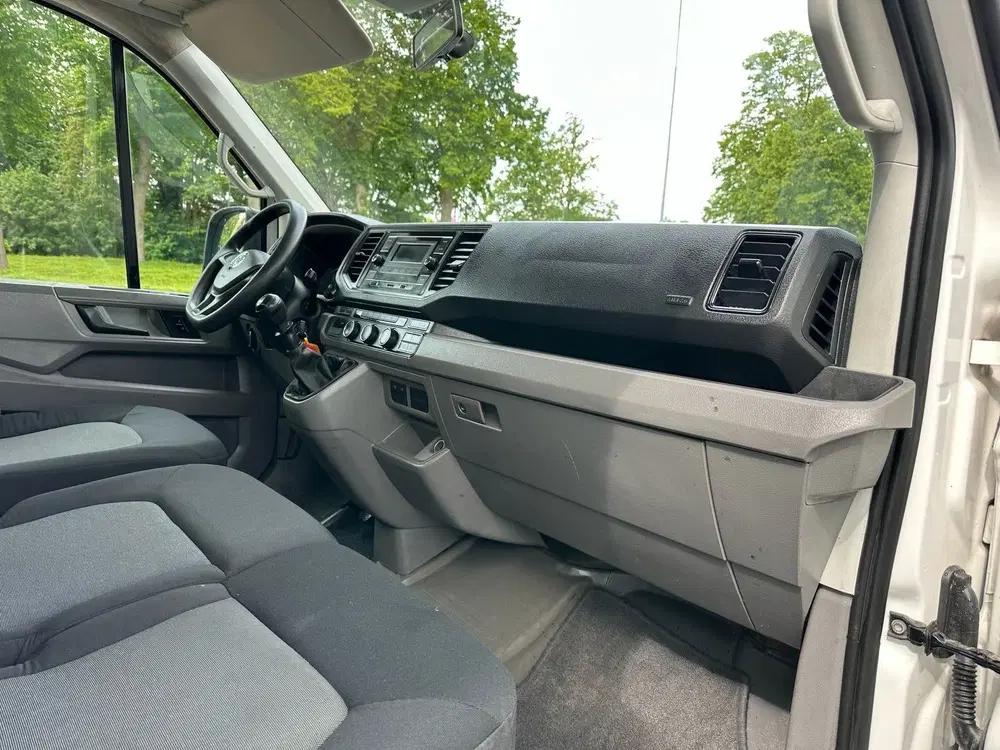 Volkswagen Crafter 35 2.0 TDI L3 DC uit 2020, foto 13