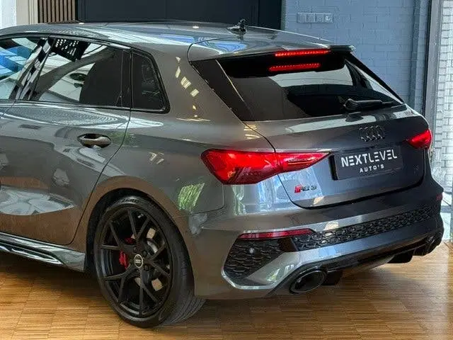 Audi RS3 2.5 TFSI RS3 quattro RS Dynamic Ceramic R uit 2023, foto 5