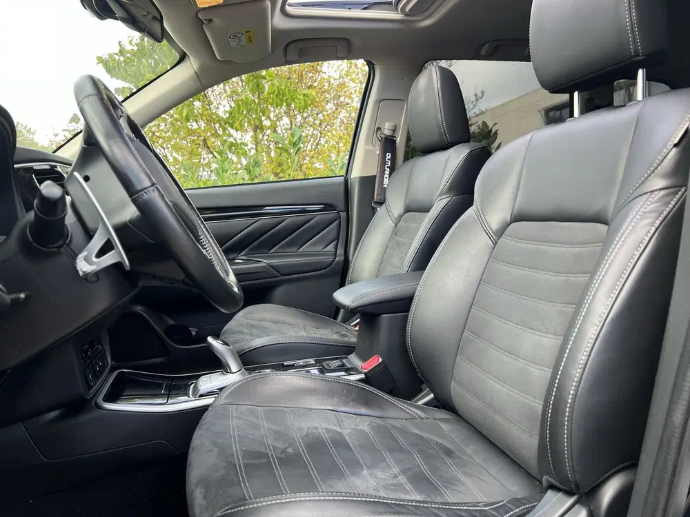 Mitsubishi Outlander 2.4 PHEV Instyle+ uit 2019, foto 12
