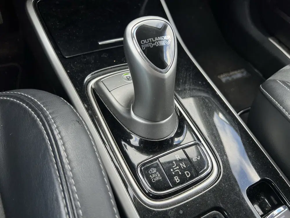 Mitsubishi Outlander 2.4 PHEV Instyle+ uit 2019, foto 14
