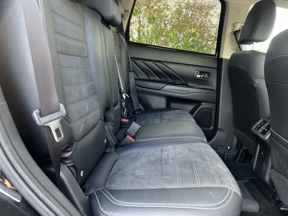 Mitsubishi Outlander 2.4 PHEV Instyle+ uit 2019, foto 7