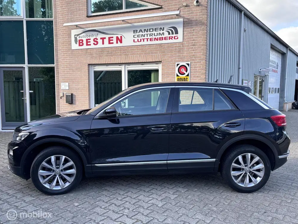 Volkswagen T-Roc 1.5 TSI Style Busines uit 2019