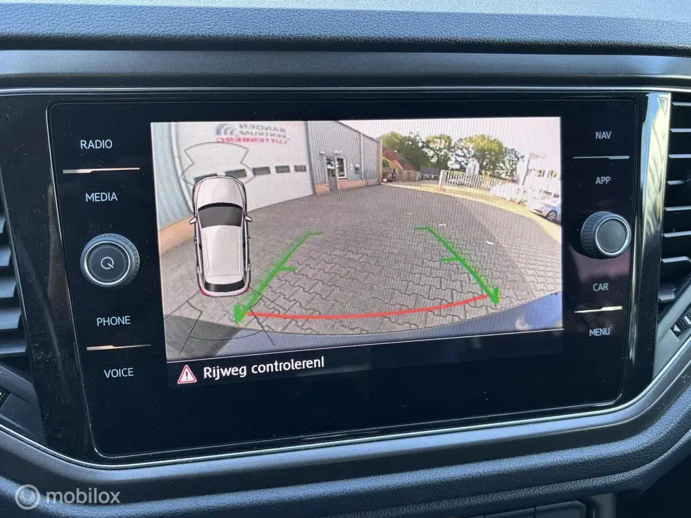 Volkswagen T-Roc 1.5 TSI Style Busines uit 2019, foto 15