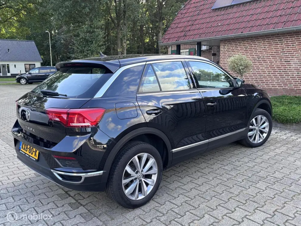Volkswagen T-Roc 1.5 TSI Style Busines uit 2019, foto 5