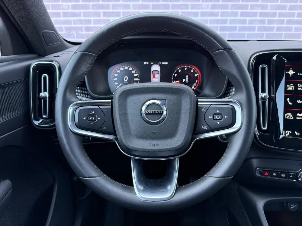 Volvo XC40 1.5 T2 R-Design uit 2022, foto 15