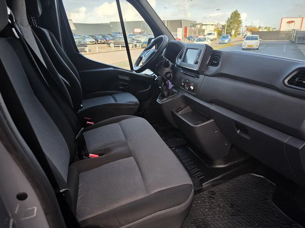Renault Master T35 2.3 dCi 180 L3H2 Energy uit 2021, foto 11
