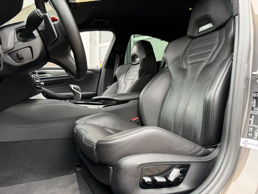 BMW M5 uit 2020, foto 10