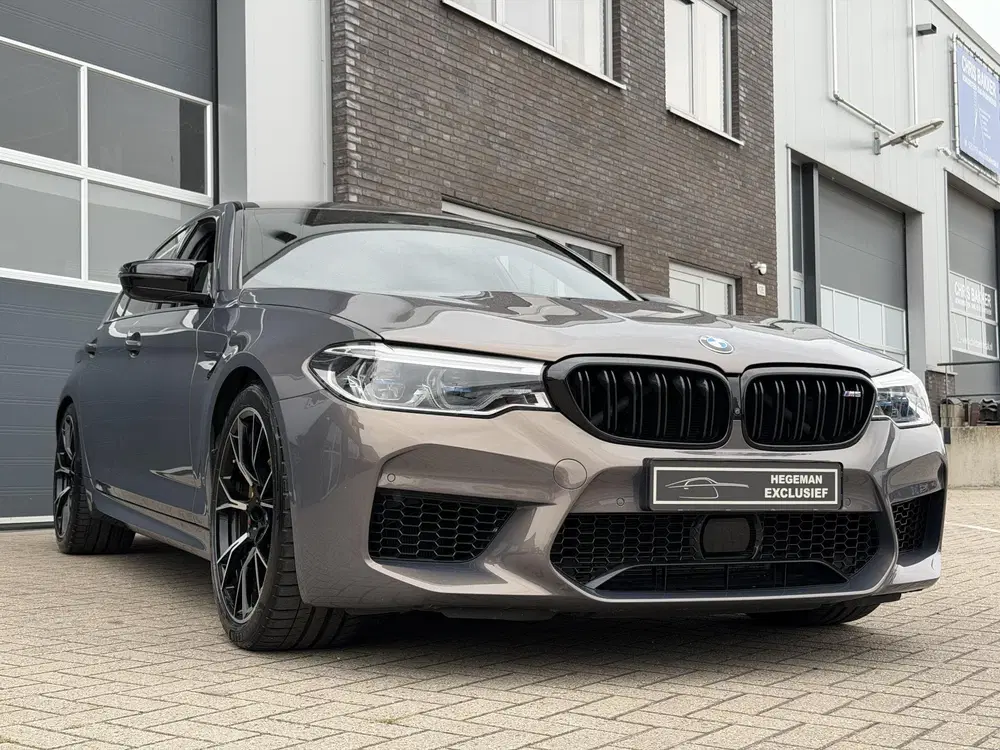 BMW M5 uit 2020, foto 4