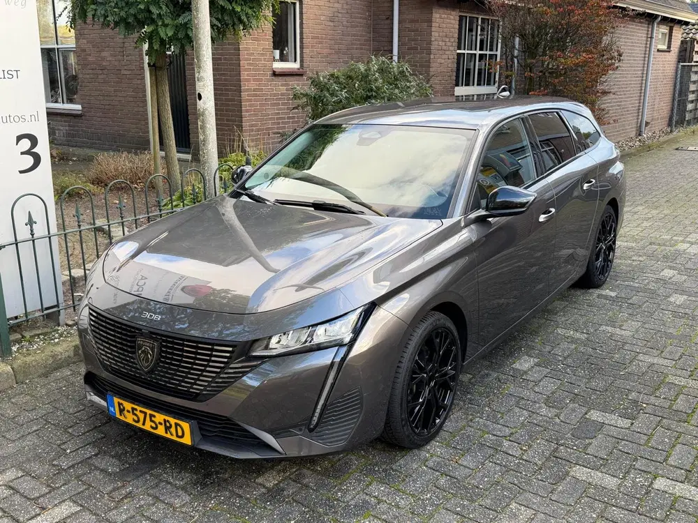 Peugeot 308 1.2 PureTech Allure Pack Business Distribu uit 2022, foto 3