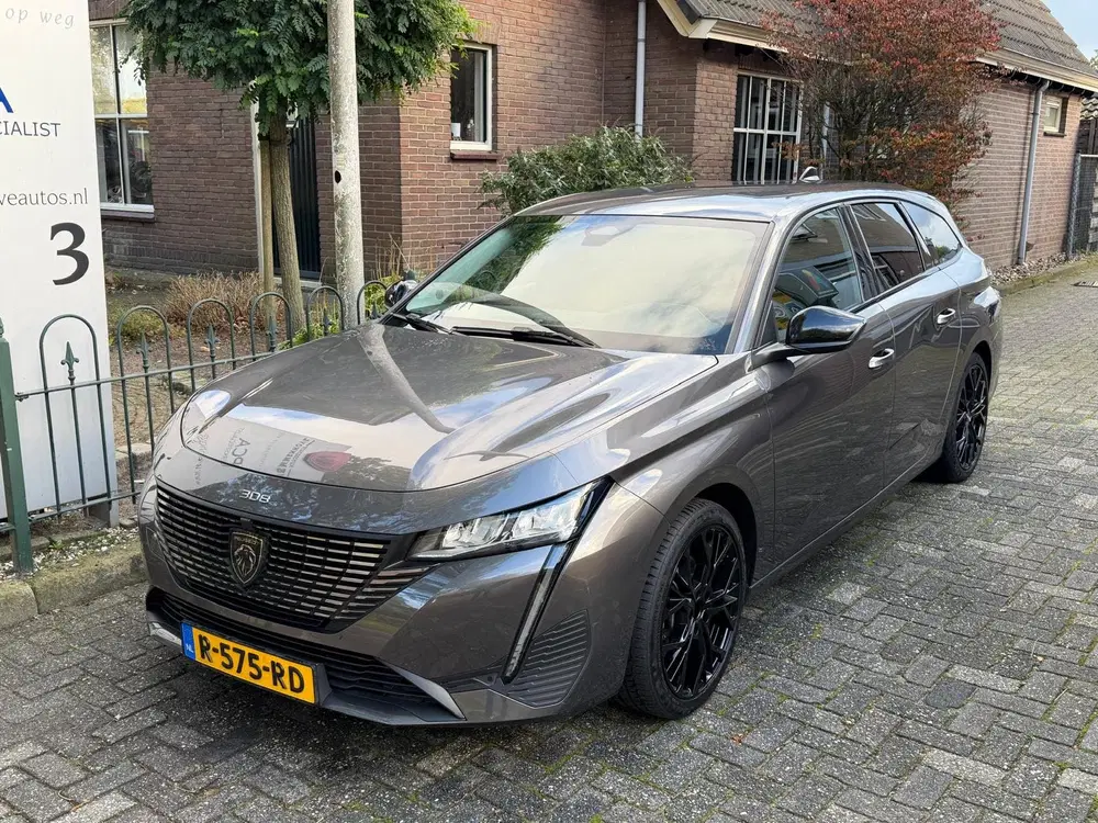 Peugeot 308 1.2 PureTech Allure Pack Business Distribu uit 2022, foto 4