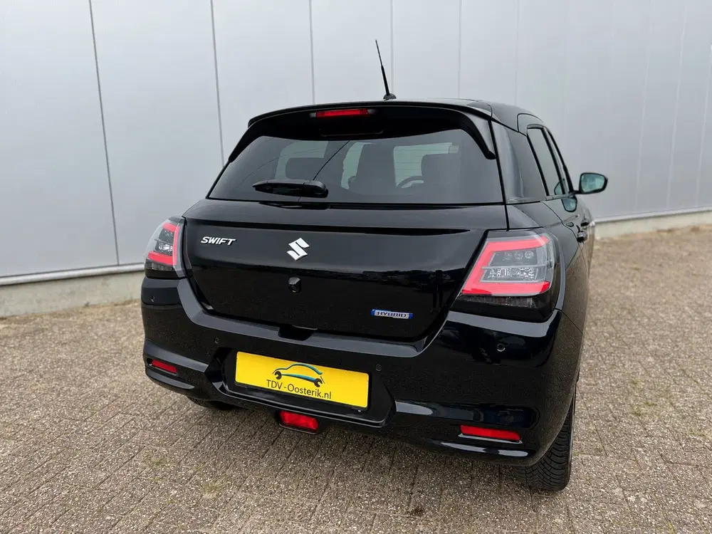 Suzuki Swift 1.2 Smart Hybrid 83pk CVT 2025 Zwart uit 2025, foto 4