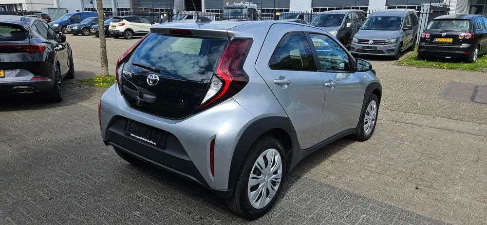 Toyota Aygo X 1.0 VVT-i AUTOMAAT ACC Camera Carplay veel uit 2022, foto 13