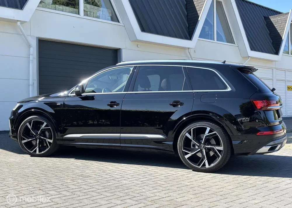 Audi Q7 55 TFSI e quattro S-Line Pano 22inch laser uit 2021, foto 12