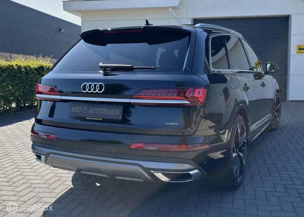 Audi Q7 55 TFSI e quattro S-Line Pano 22inch laser uit 2021, foto 4