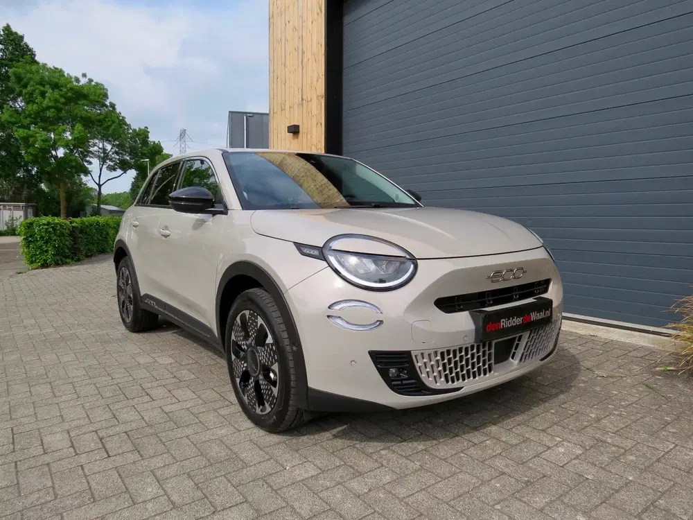 Fiat 600e La Prima 54 kWh *Full option *Leder *Stoel uit 2025, foto 12