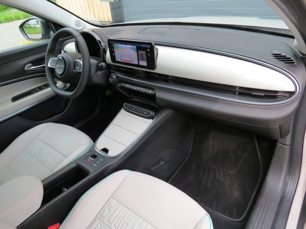Fiat 600e La Prima 54 kWh *Full option *Leder *Stoel uit 2025, foto 2
