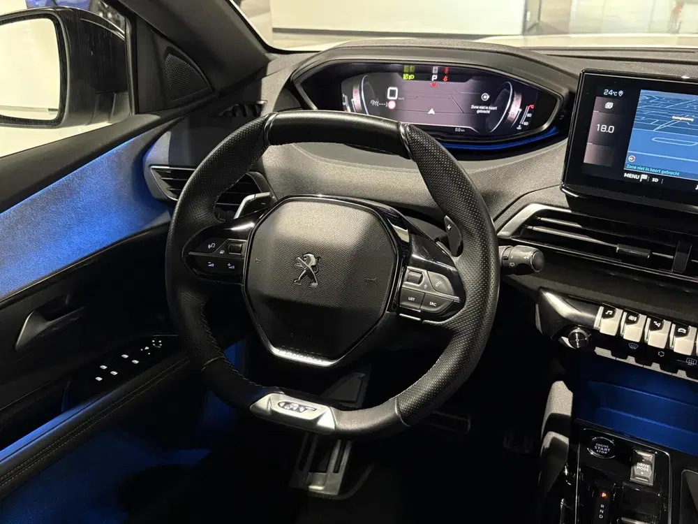 Peugeot 3008 1.2 130pk AUT GT uit 2023, foto 14