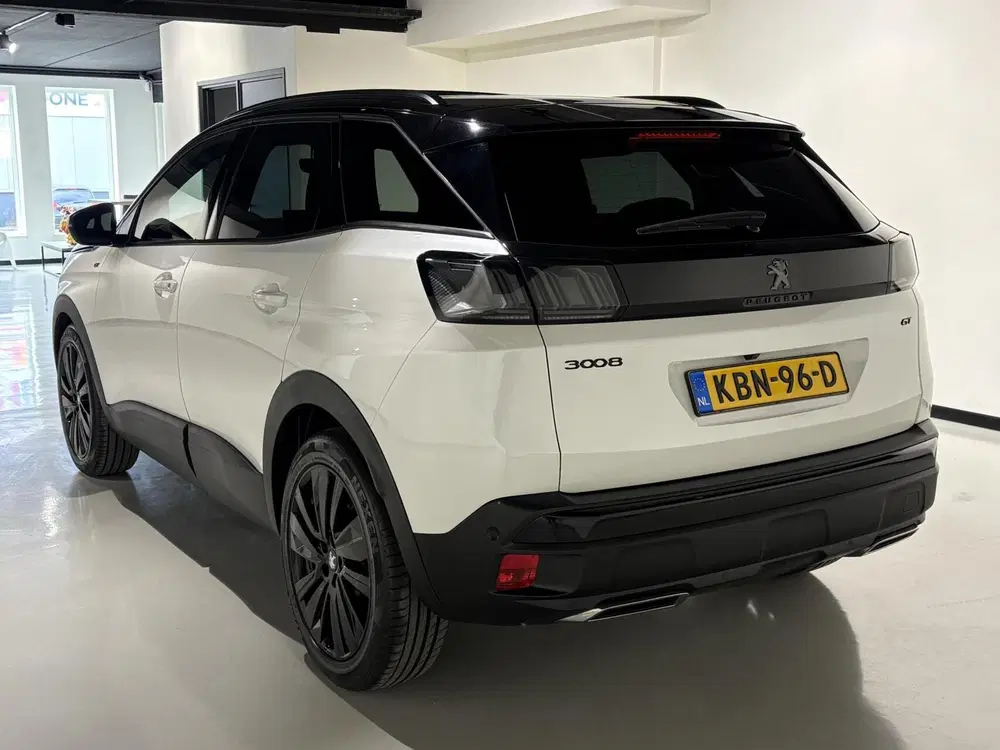 Peugeot 3008 1.2 130pk AUT GT uit 2023, foto 4