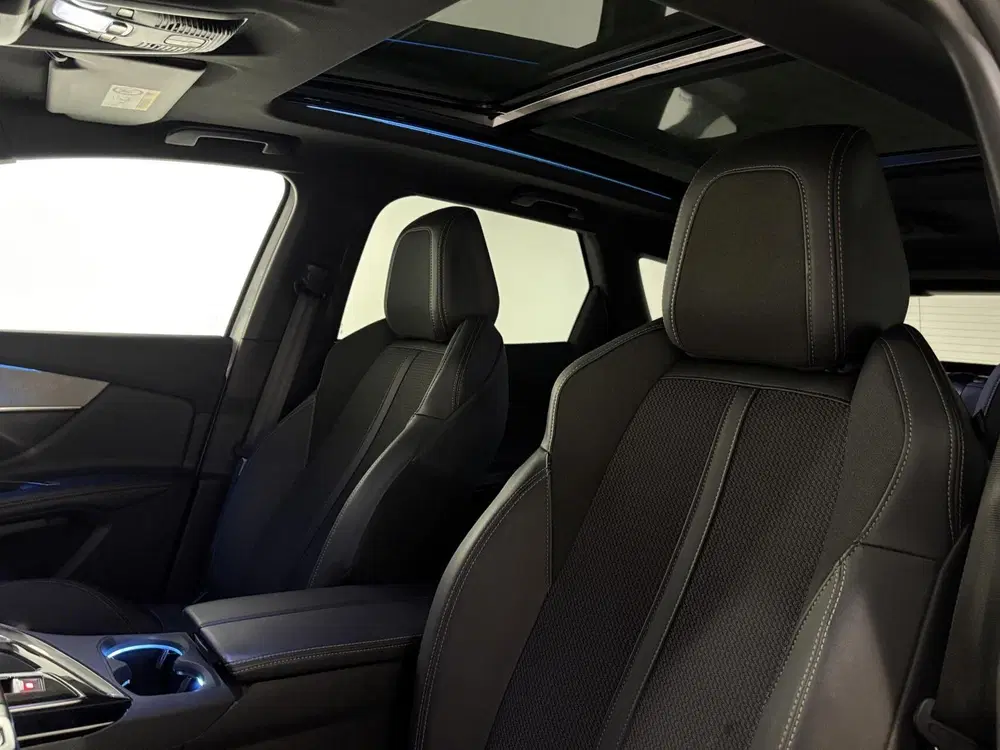 Peugeot 3008 1.2 130pk AUT GT uit 2023, foto 8