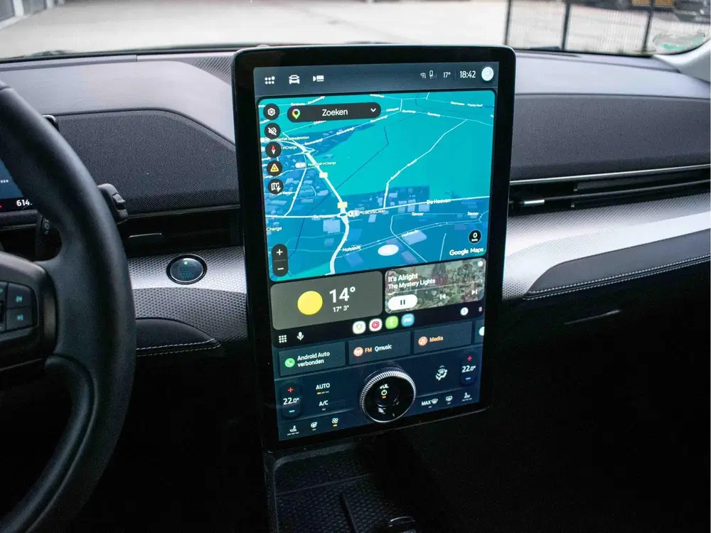 Ford Mustang Mach-E Extended RWD 98 kWh uit 2022, foto 9