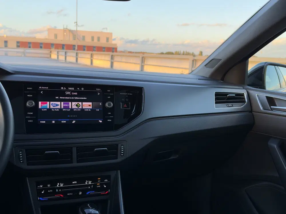 Volkswagen Polo 1.0 TSI R-Line DSG uit 2025, foto 10