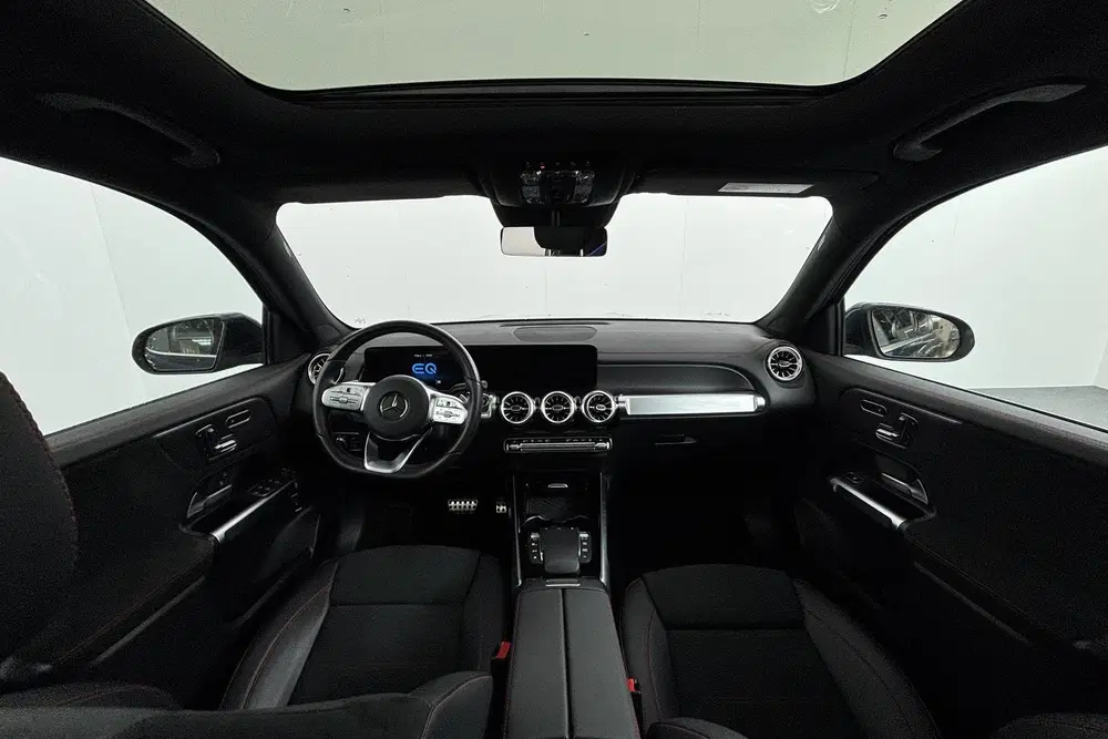 Mercedes-Benz EQB 250 AMG Line 67 kWh Sportieve AMG-uitstral uit 2023, foto 2