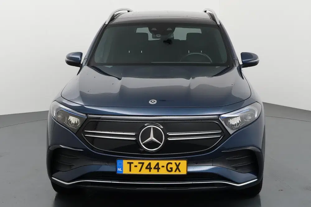 Mercedes-Benz EQB 250 AMG Line 67 kWh Sportieve AMG-uitstral uit 2023, foto 9