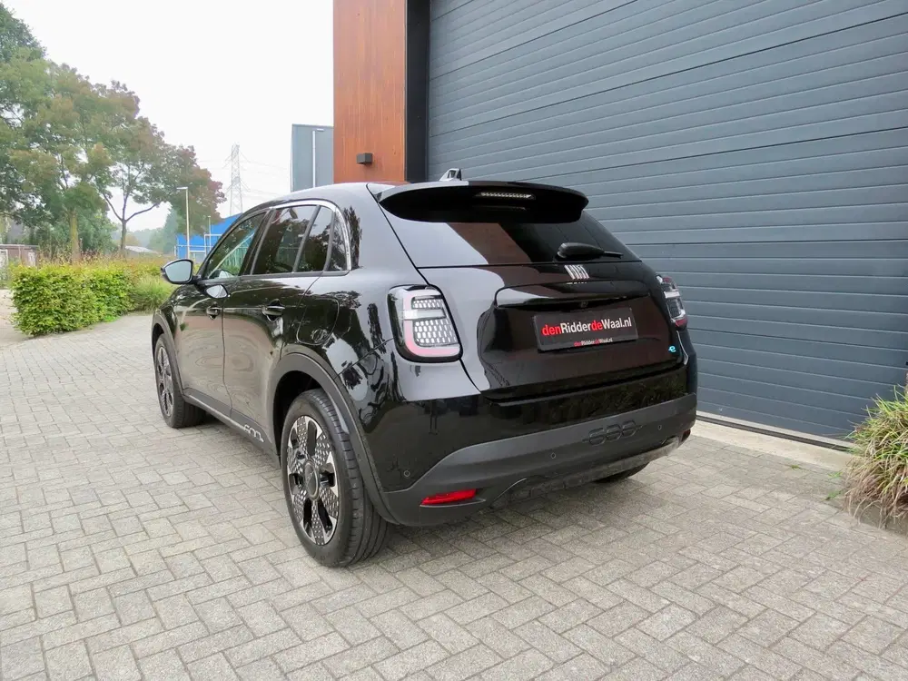 Fiat 600e La Prima 54 kWh *Full option *Leder *Stoel uit 2025, foto 6