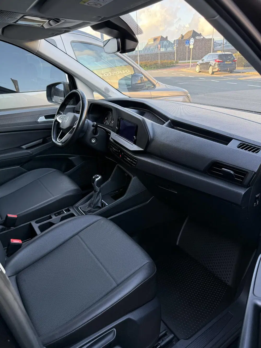 Volkswagen Caddy 1.5 TSI 7 Personen uit 2021, foto 6