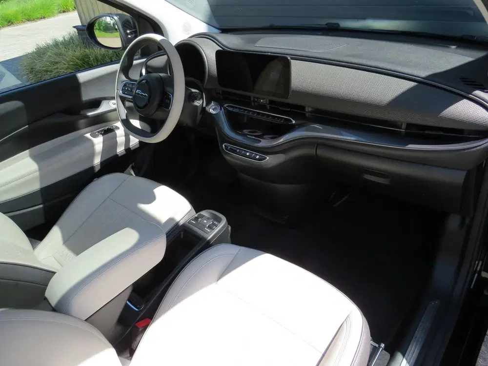 Fiat 500e 3+1 La Prima 42 kWh *Extra deur *Acc *Luxe uit 2024, foto 2