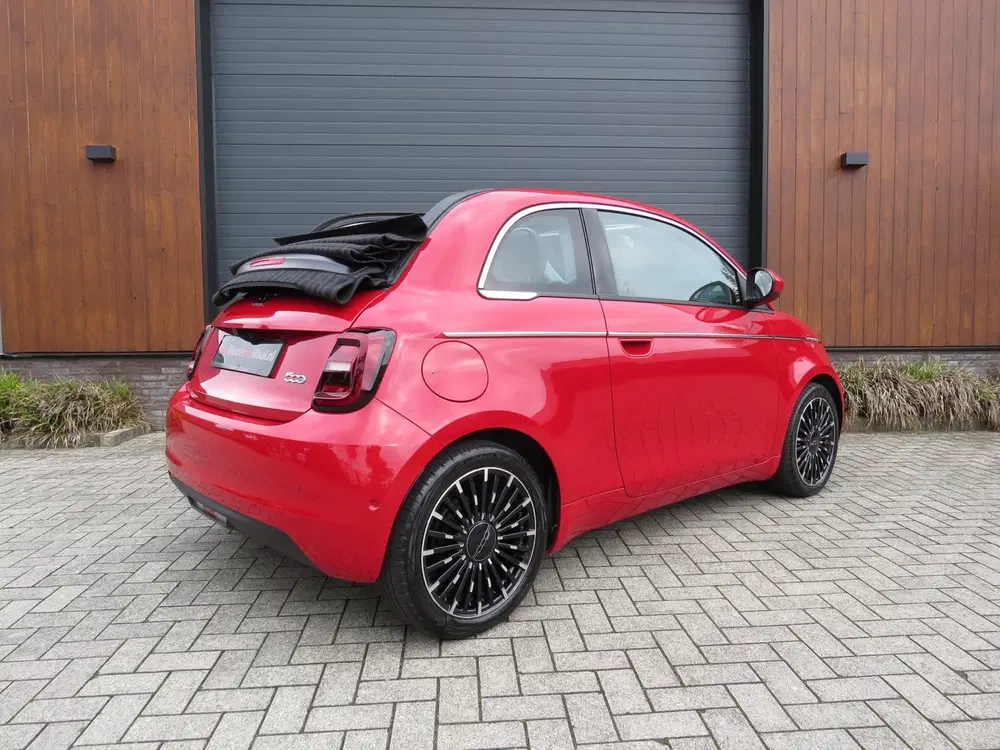 Fiat 500e La Prima cabrio 42 kWh *Carplay *Luxe uitv uit 2024