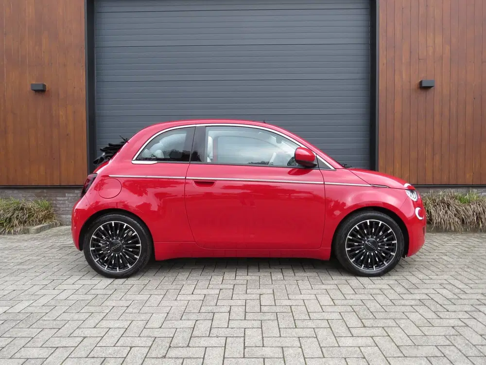 Fiat 500e La Prima cabrio 42 kWh *Carplay *Luxe uitv uit 2024, foto 10