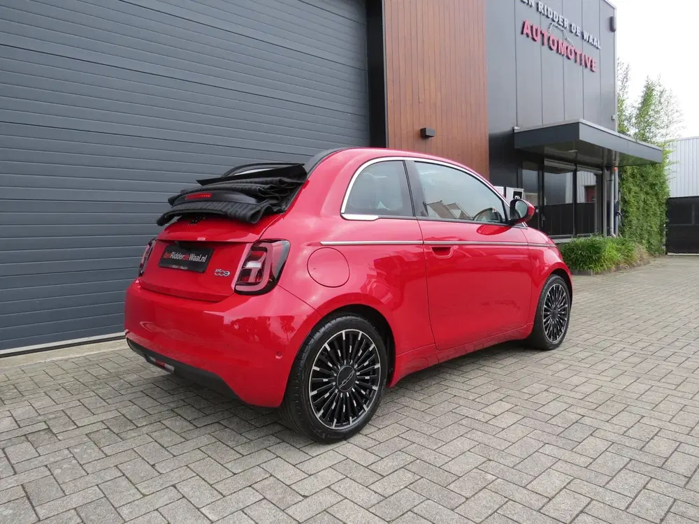 Fiat 500e La Prima cabrio 42 kWh *Carplay *Luxe uitv uit 2024, foto 11