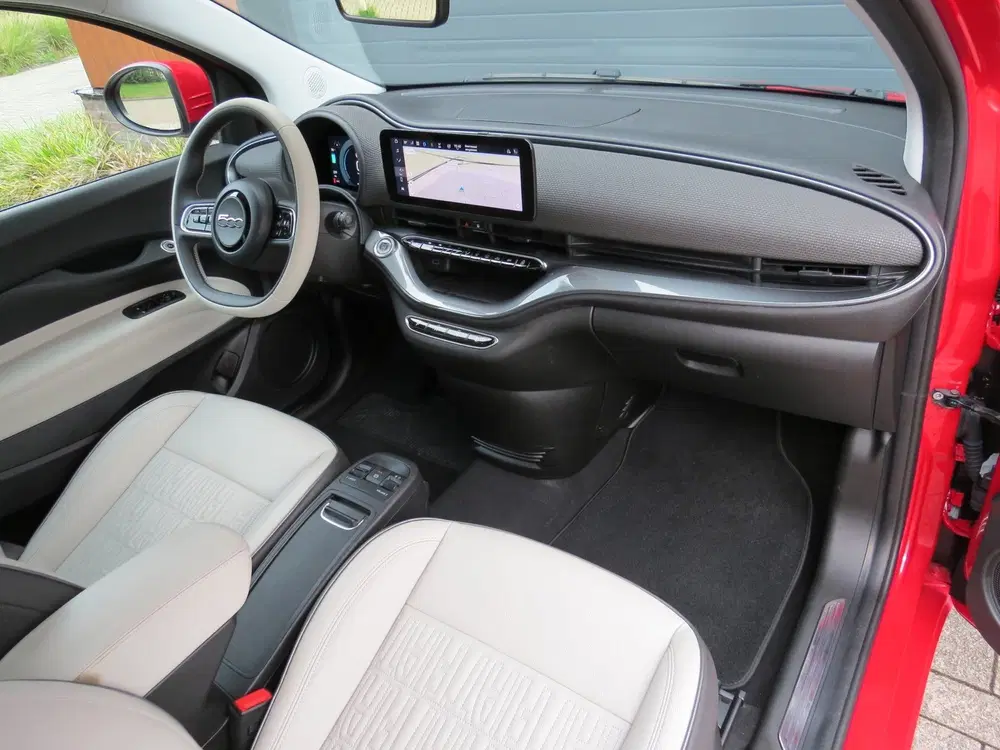 Fiat 500e La Prima cabrio 42 kWh *Carplay *Luxe uitv uit 2024, foto 2