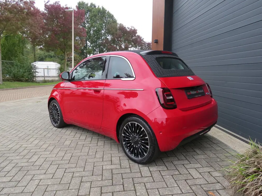 Fiat 500e La Prima cabrio 42 kWh *Carplay *Luxe uitv uit 2024, foto 5