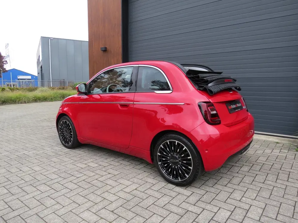 Fiat 500e La Prima cabrio 42 kWh *Carplay *Luxe uitv uit 2024, foto 6