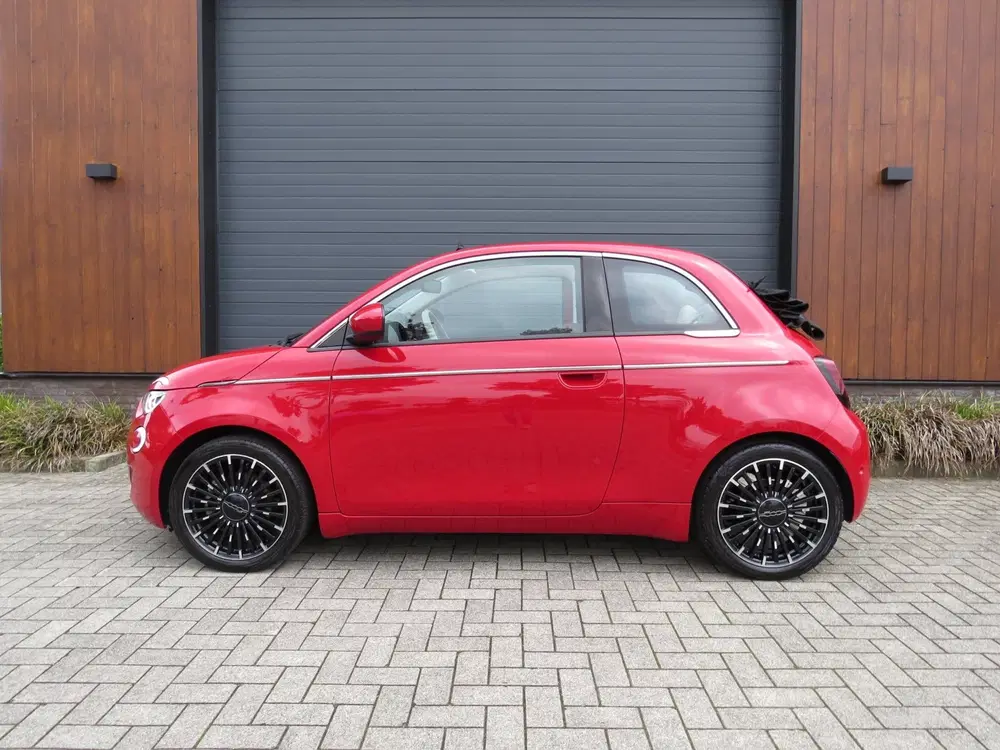 Fiat 500e La Prima cabrio 42 kWh *Carplay *Luxe uitv uit 2024, foto 8